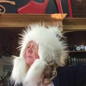 Meet your Posher, Christine